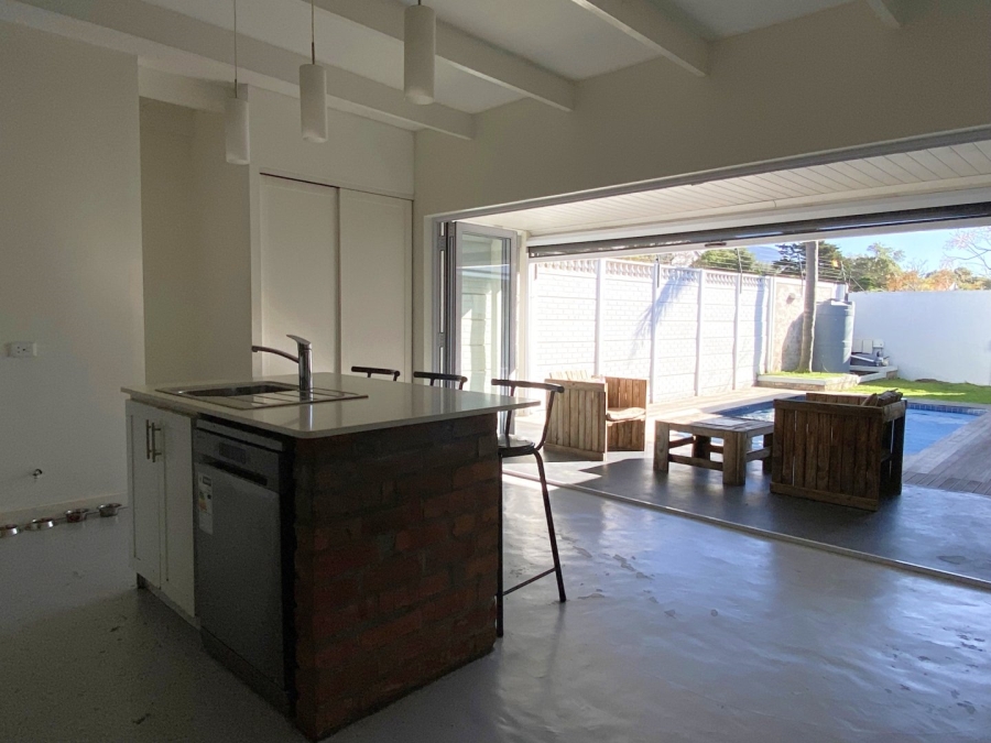 3 Bedroom Property for Sale in Kenilworth Upper Western Cape